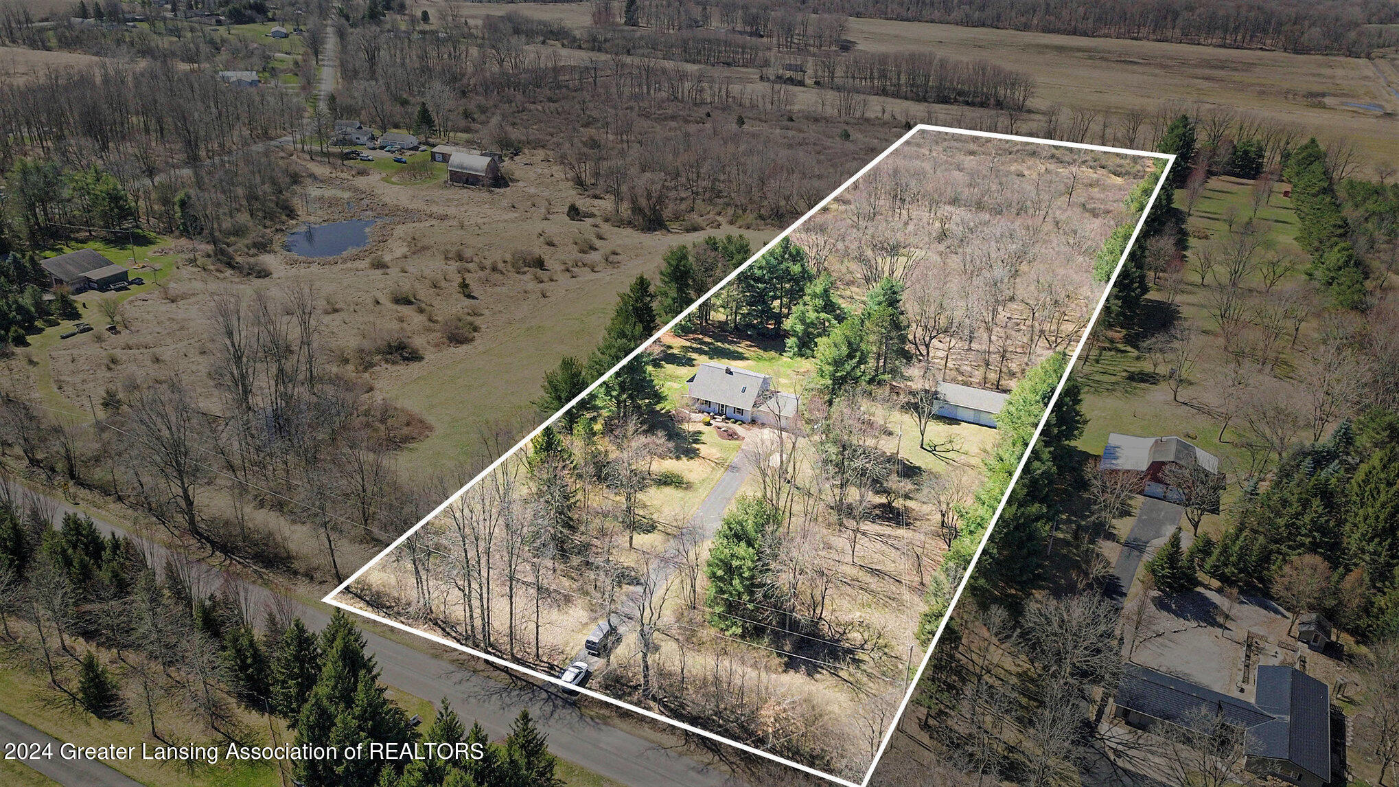 721 Wolverine Road Mason, MI 48854 - Photo 33 of 40 037_dji_0801_0