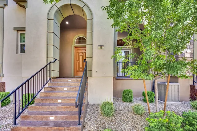 $2,950 | 45 Via Di Vita, Henderson, NV 89011
