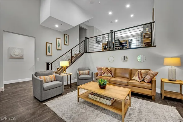 $2,950 | 45 Via Di Vita, Henderson, NV 89011