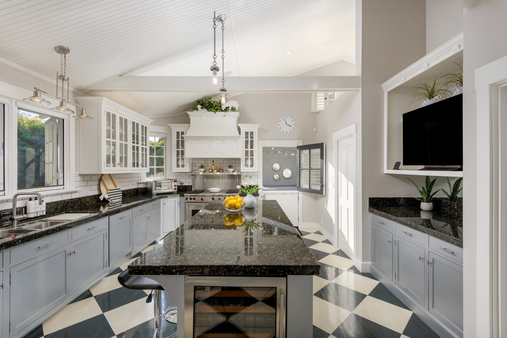 1650 East Valley Road Montecito, CA 93108 - Photo 4 of 26 Kitchen