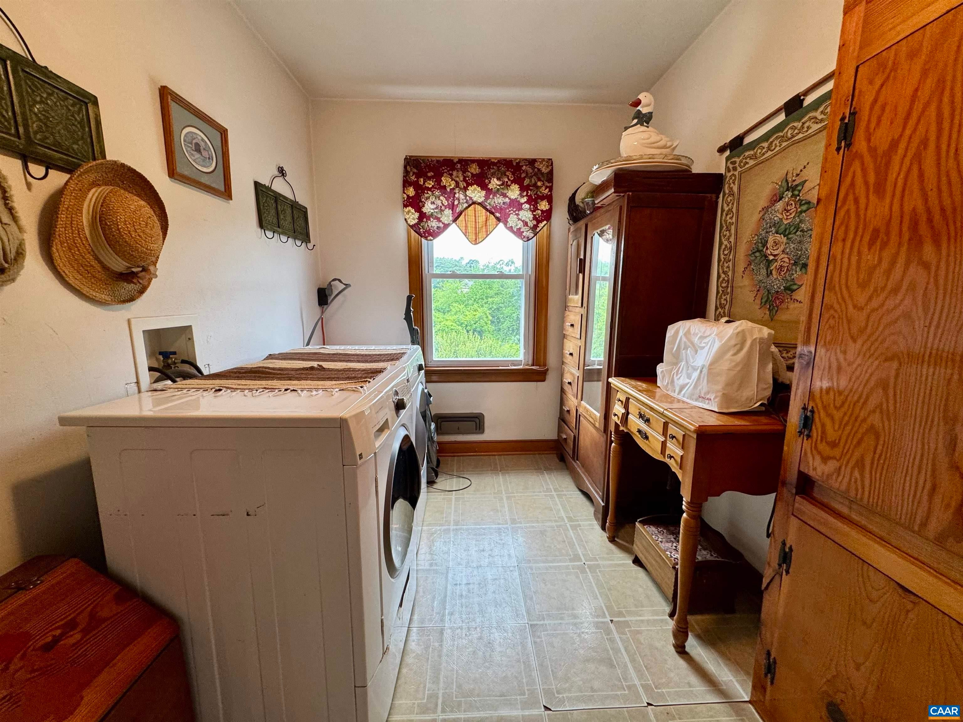 1820 Spring Hill Road Staunton, VA 24401 - Photo 33 of 70 Gallery Image 33