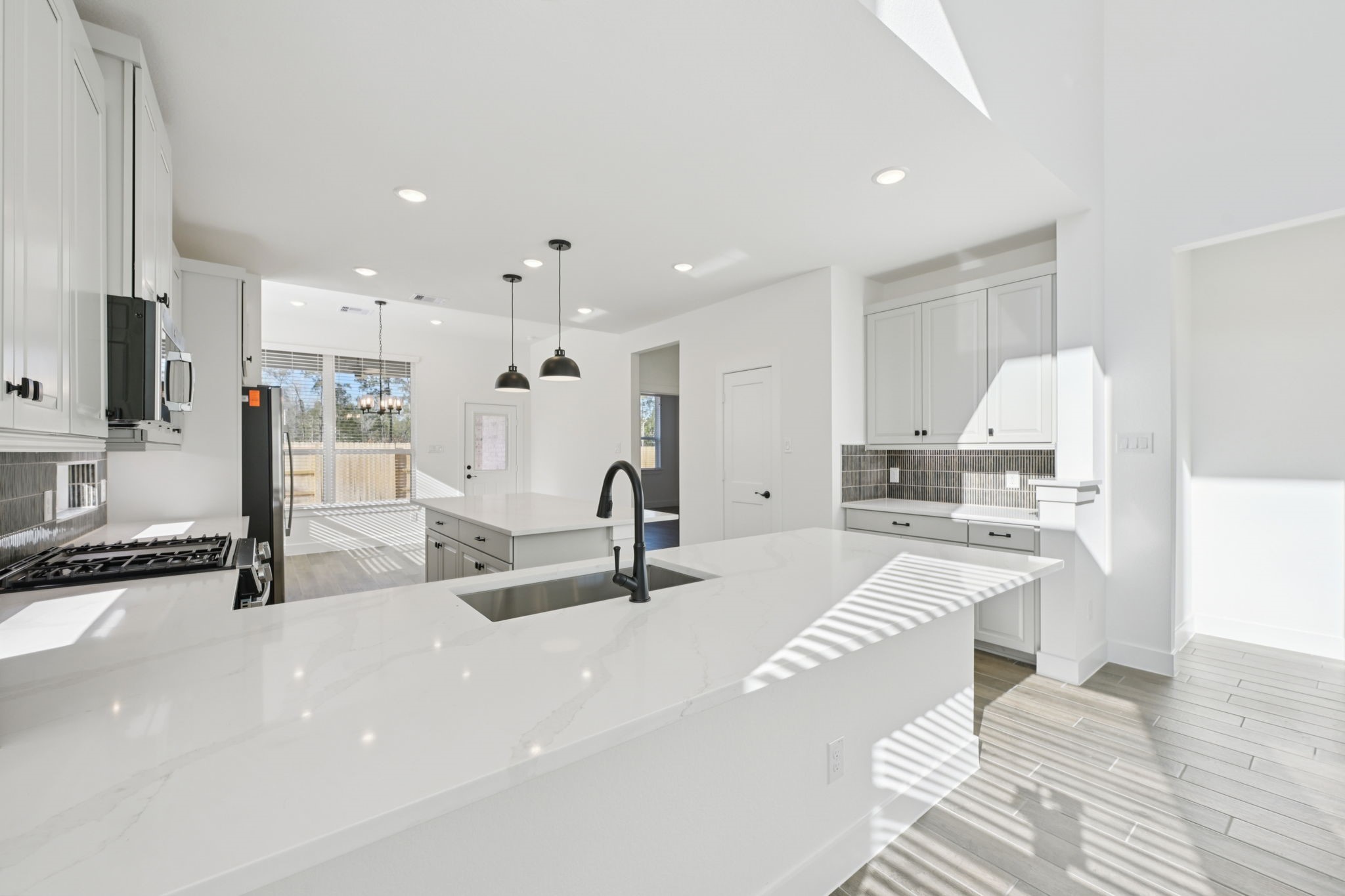 12853 Meadow Wind Way Conroe, TX 77302 - Photo 2 of 45