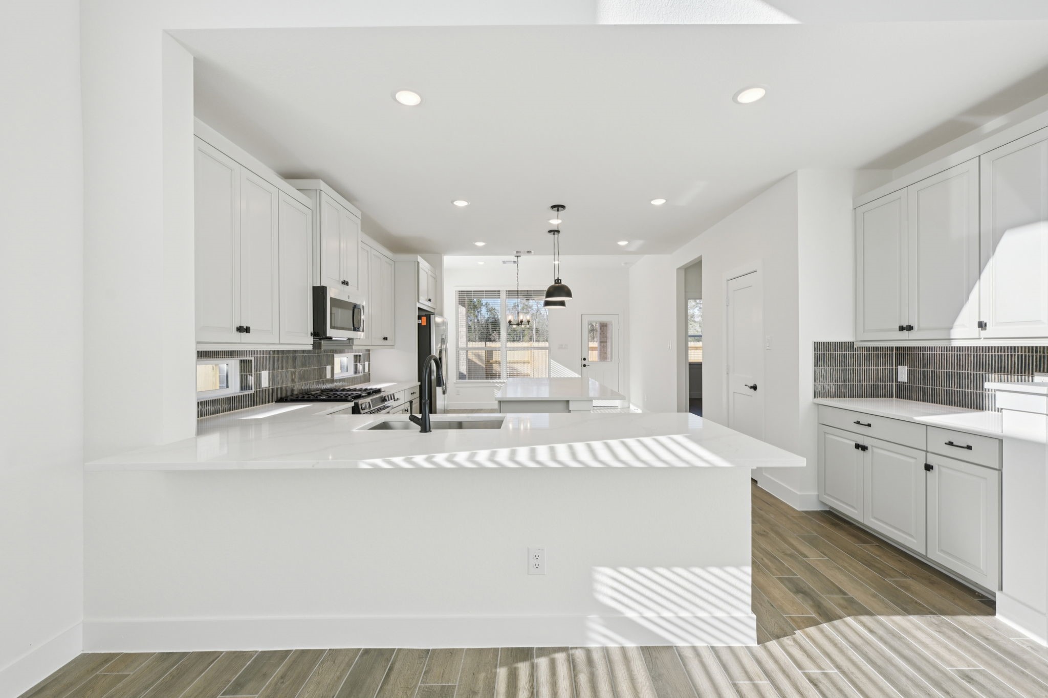 12853 Meadow Wind Way Conroe, TX 77302 - Photo 3 of 45