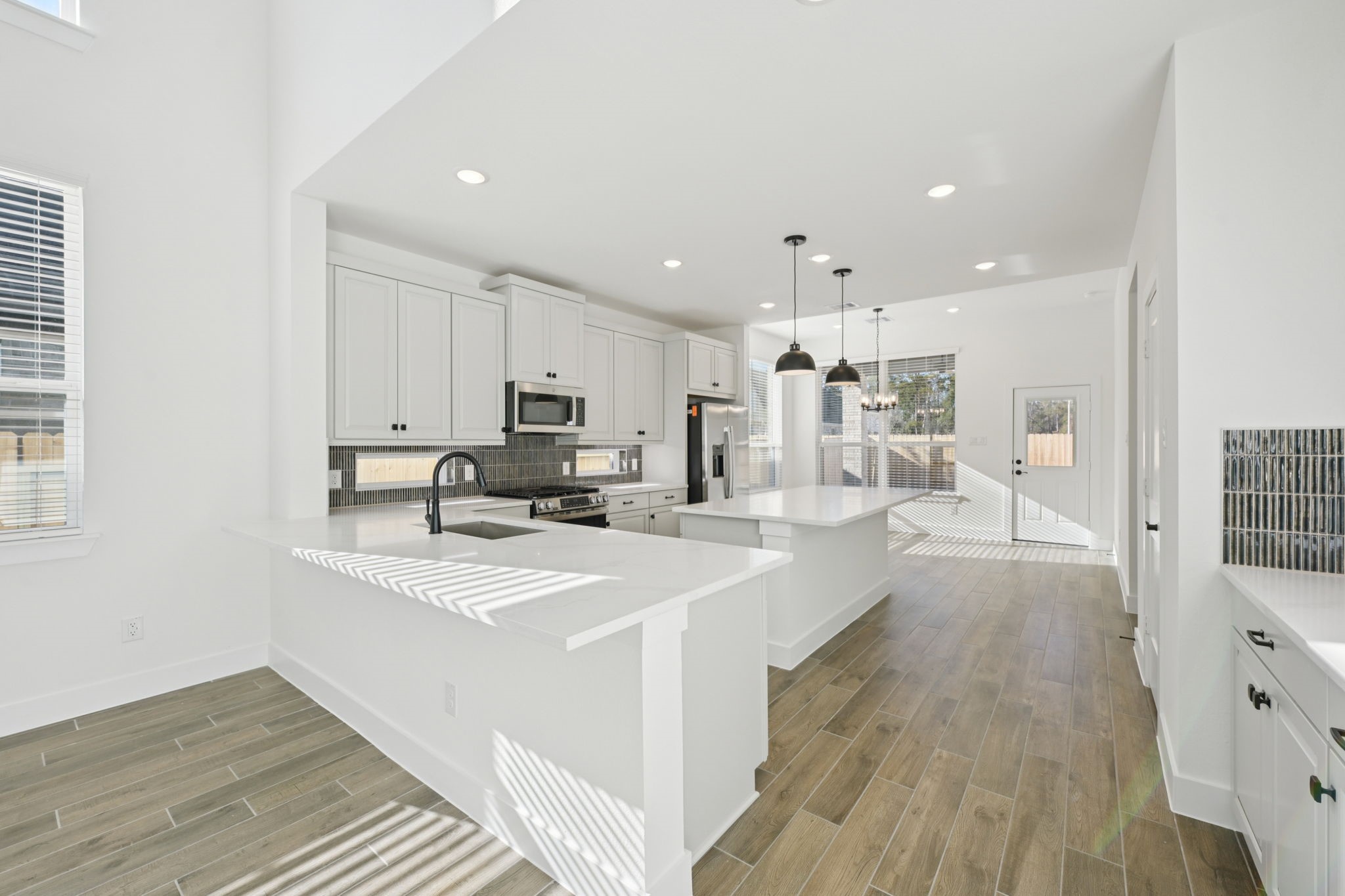 12853 Meadow Wind Way Conroe, TX 77302 - Photo 4 of 45