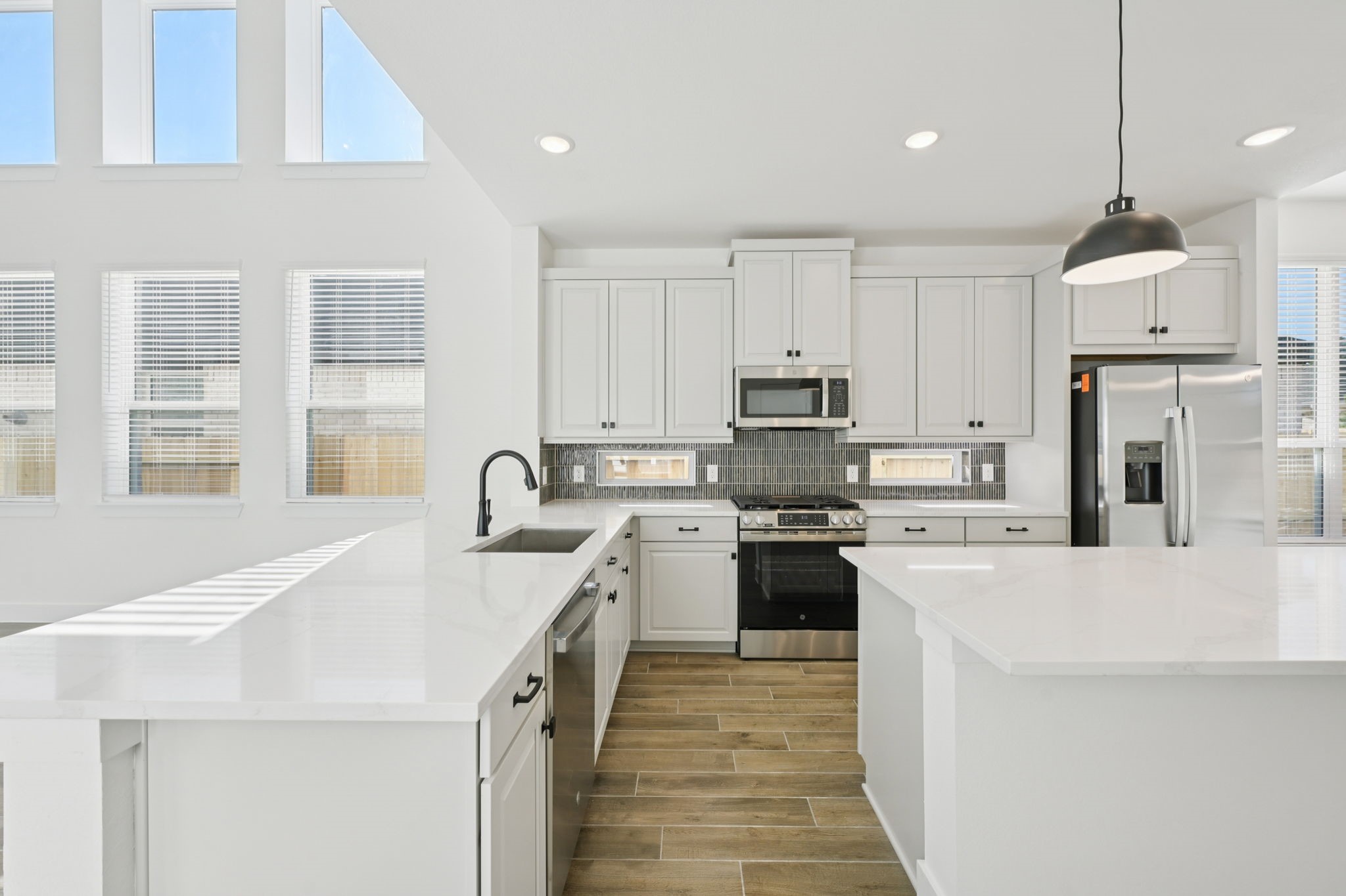 12853 Meadow Wind Way Conroe, TX 77302 - Photo 5 of 45