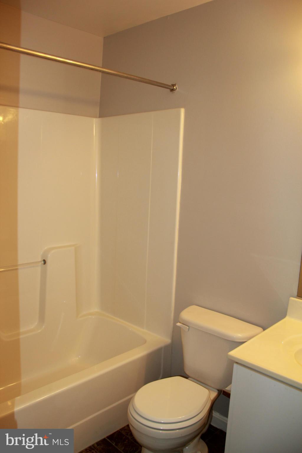 672 Hunting Fields Road Baltimore, MD 21220 - Photo 19 of 24 Bath