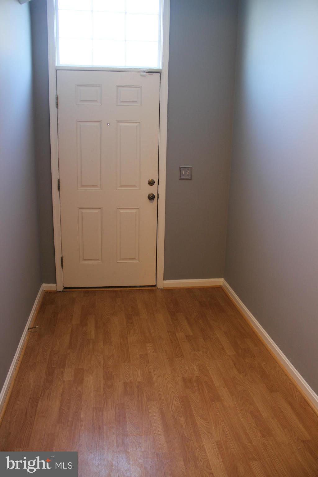 672 Hunting Fields Road Baltimore, MD 21220 - Photo 4 of 24 Interior (General)