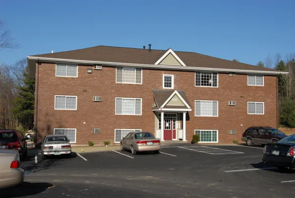$1,799 | 3991 Old Brown Avenue, Unit 113, Manchester, NH 03103
