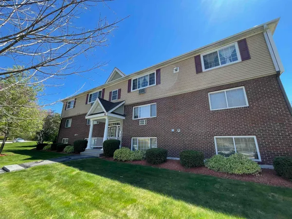 $1,799 | 3991 Old Brown Avenue, Unit 113, Manchester, NH 03103