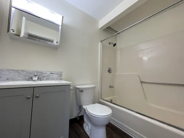 $1,799 | 3991 Old Brown Avenue, Unit 113, Manchester, NH 03103