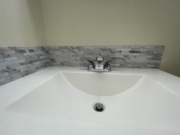 $1,799 | 3991 Old Brown Avenue, Unit 113, Manchester, NH 03103