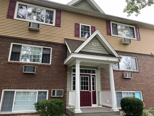 $1,799 | 3991 Old Brown Avenue, Unit 113, Manchester, NH 03103