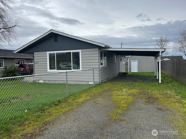 268 Baltimore Street Longview, WA 98632 - Photo 2 of 12 Gallery Image 2