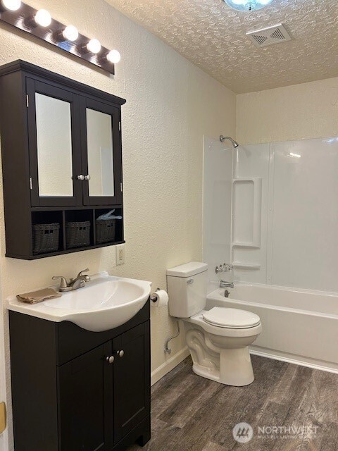 268 Baltimore Street Longview, WA 98632 - Photo 10 of 12 Gallery Image 10