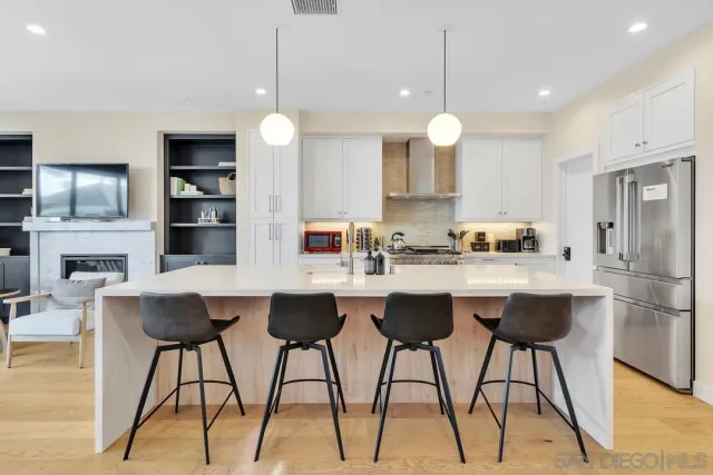 $2,290,000 | 523 South Myers Street, Oceanside, CA 92054