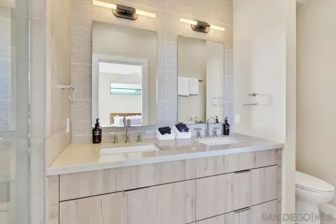 $2,290,000 | 523 South Myers Street, Oceanside, CA 92054