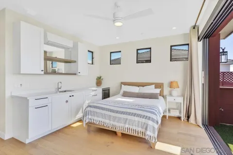 $2,290,000 | 523 South Myers Street, Oceanside, CA 92054