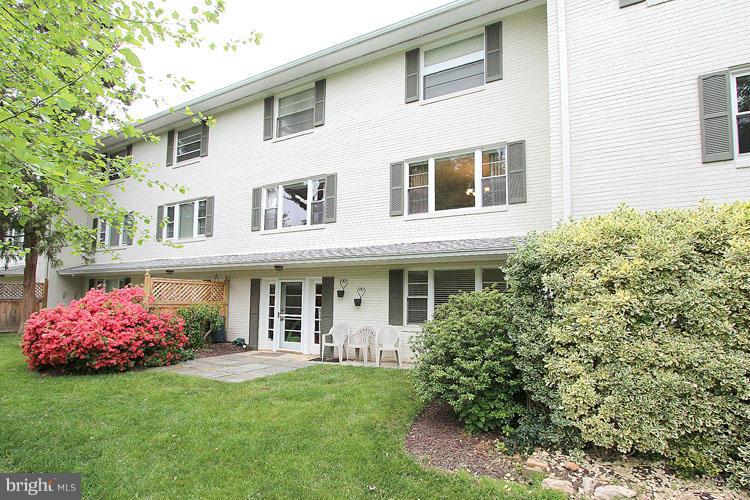 5329 Pooks Hill Road, Unit 405 Bethesda, MD 20814 - Photo 20 of 21 Exterior (Rear)