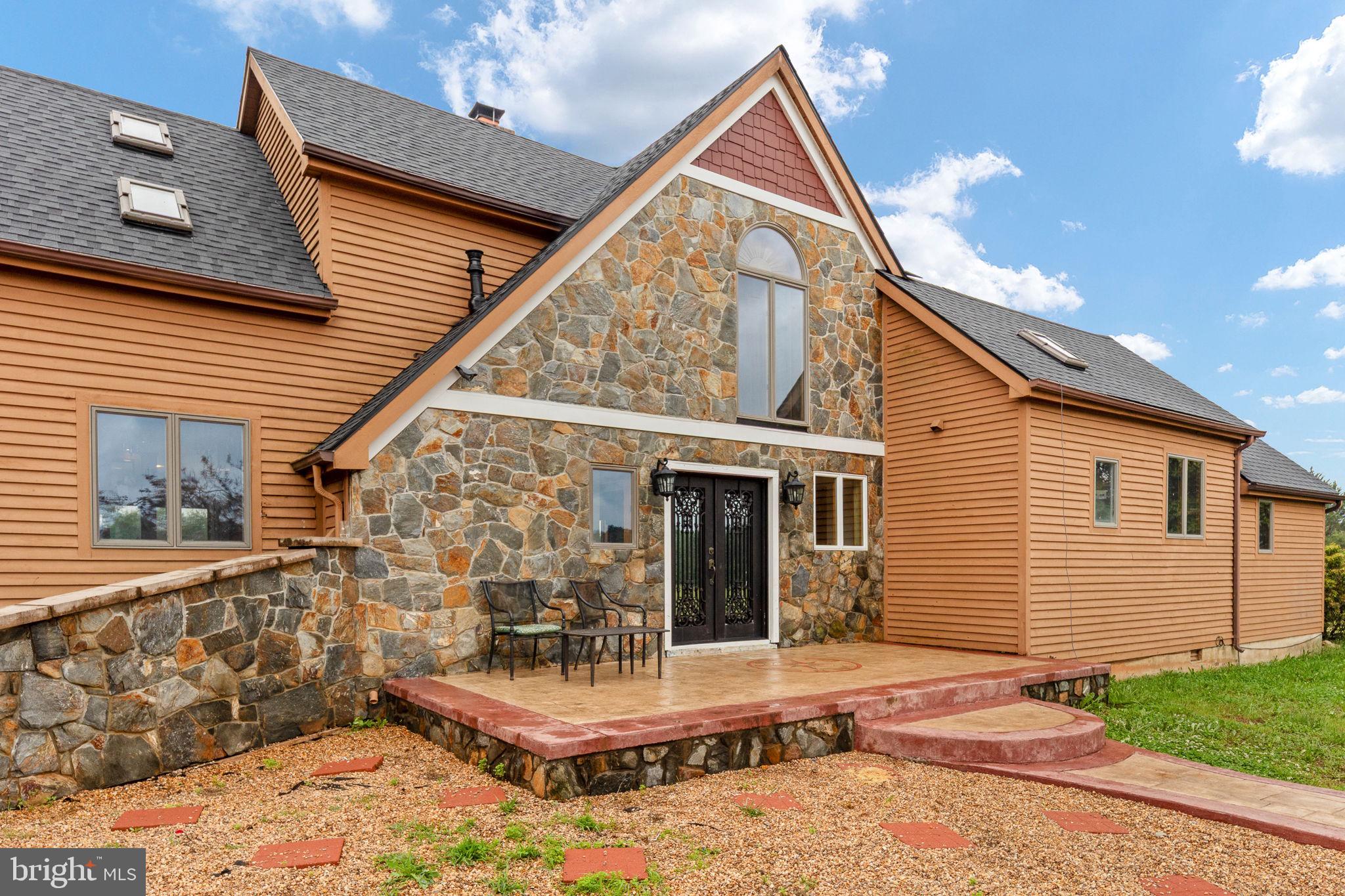 6119 Beach Road Midland, VA 22728 - Photo 5 of 98