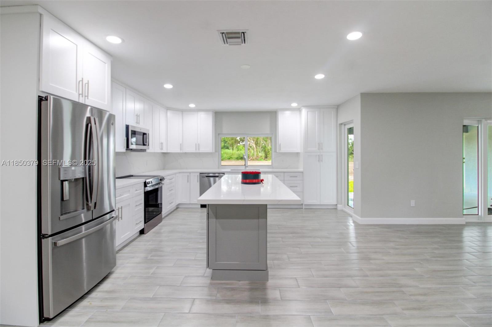 14450 Southwest 188th Street Miami, FL 33177 - Photo 12 of 26