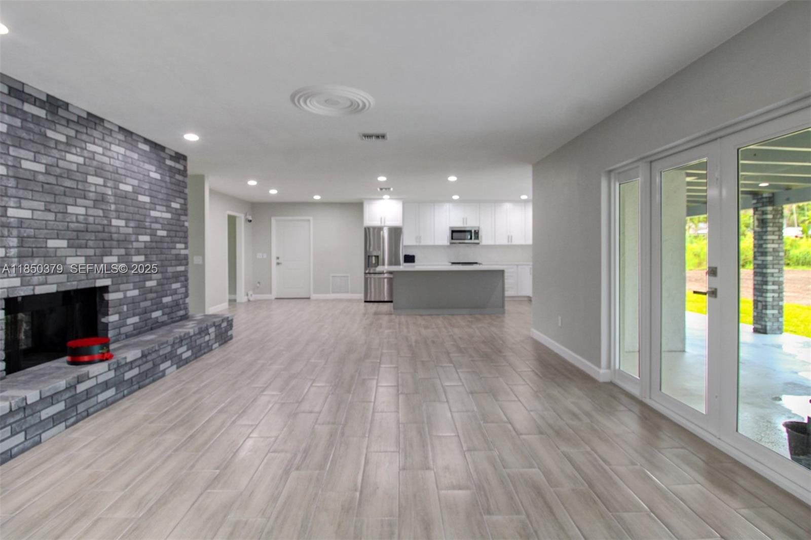14450 Southwest 188th Street Miami, FL 33177 - Photo 16 of 26 2nd living area