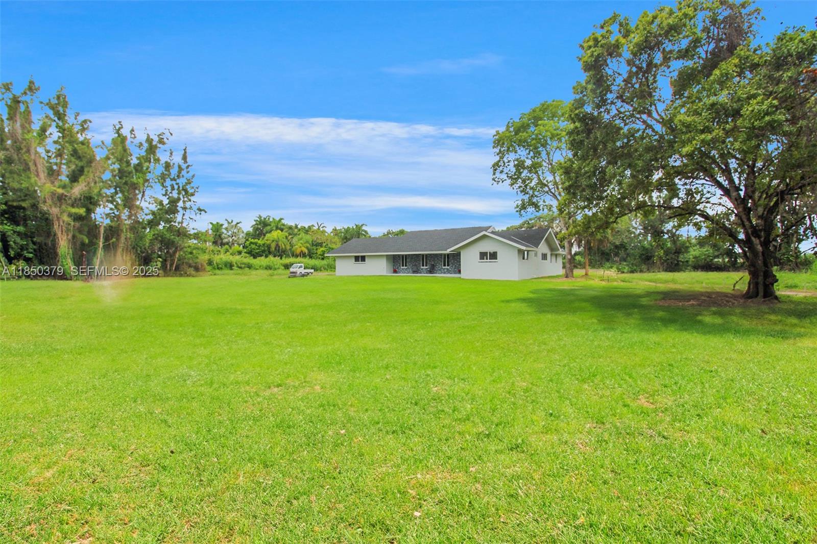 14450 Southwest 188th Street Miami, FL 33177 - Photo 4 of 26