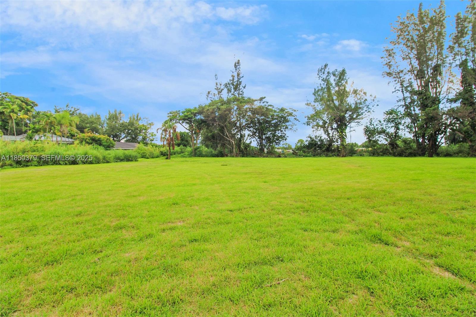 14450 Southwest 188th Street Miami, FL 33177 - Photo 8 of 26