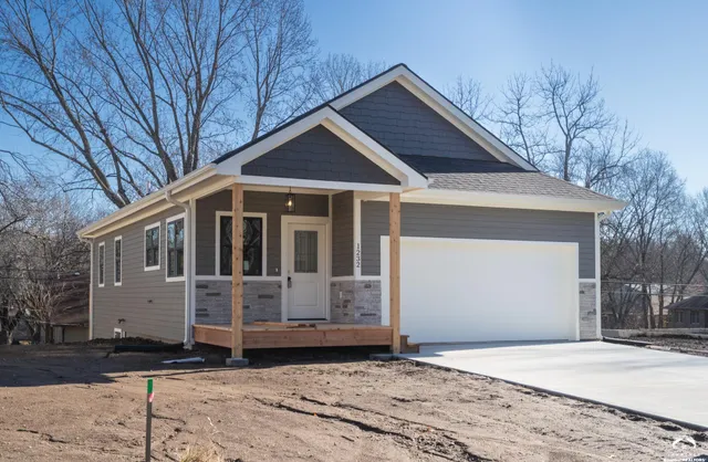 $378,900 | 1232 Walnut Street, Eudora, KS 66025