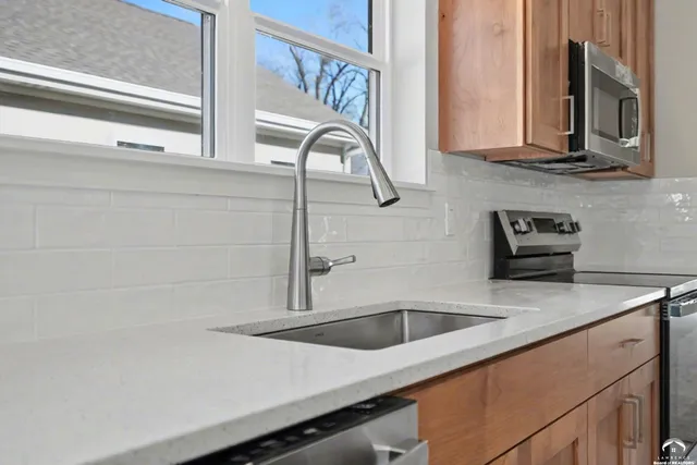 $378,900 | 1232 Walnut Street, Eudora, KS 66025