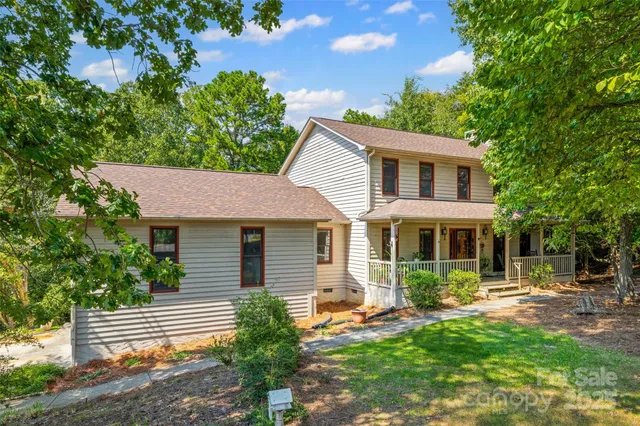 $469,999 | 25011 Club View Drive, Tega Cay, SC 29708