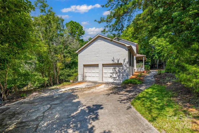 $469,999 | 25011 Club View Drive, Tega Cay, SC 29708