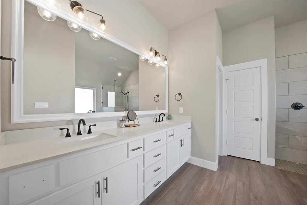 2008 Adams Overlook Weatherford, TX 76088 - Photo 17 of 39