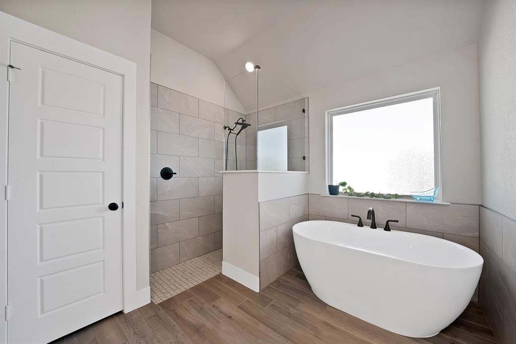 2008 Adams Overlook Weatherford, TX 76088 - Photo 18 of 39