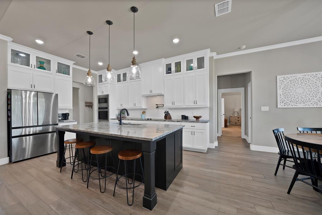 2008 Adams Overlook Weatherford, TX 76088 - Photo 6 of 39