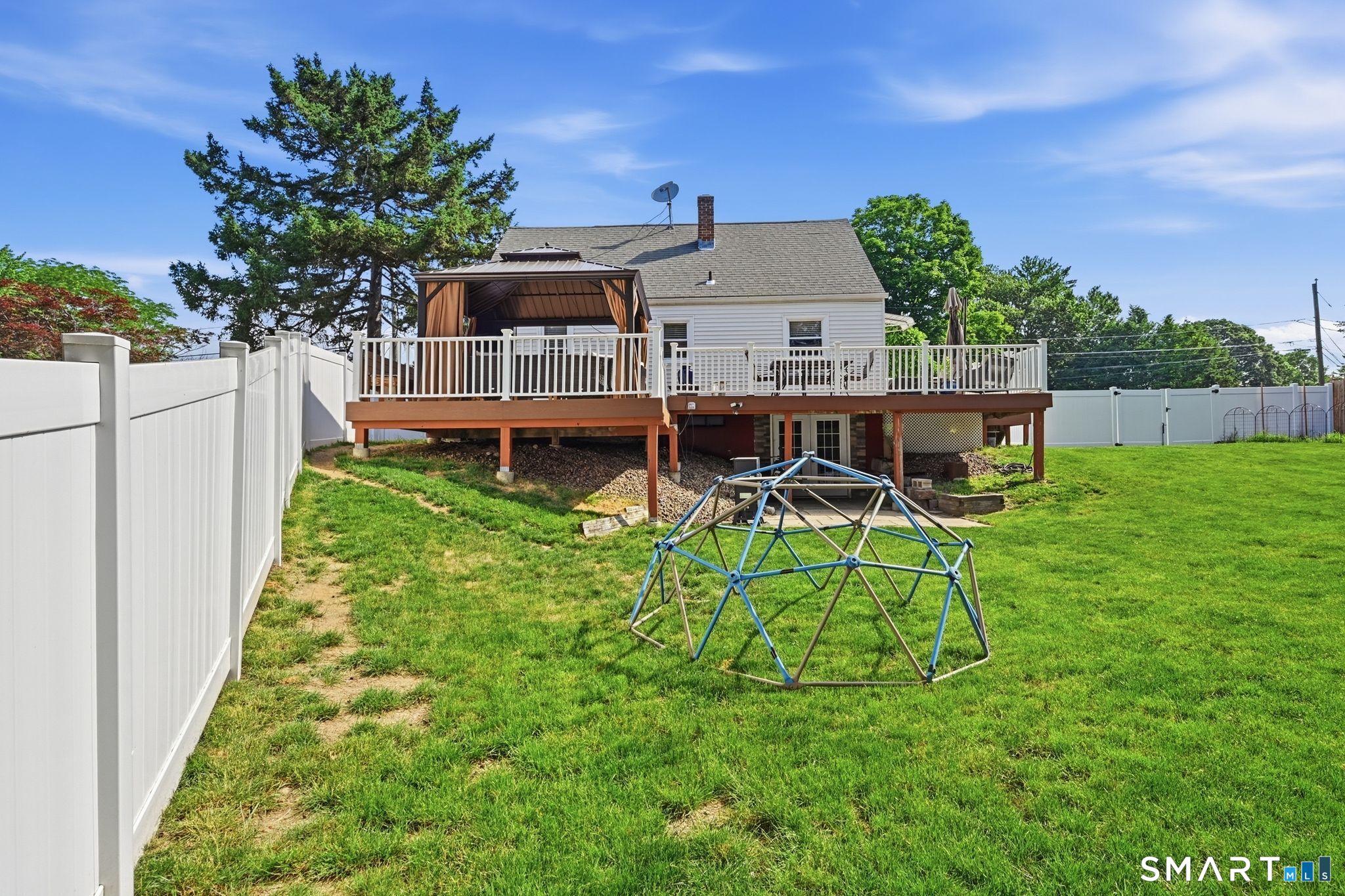 18 Freemont Road Enfield, CT 06082 - Photo 31 of 36