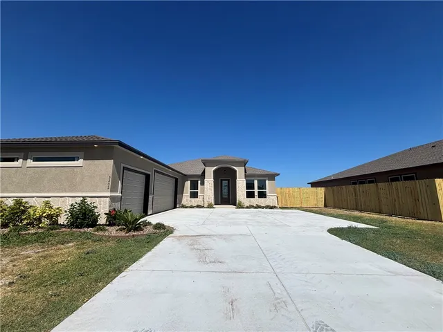 $576,900 | 3202 Anchorage Drive, Corpus Christi, TX 78414
