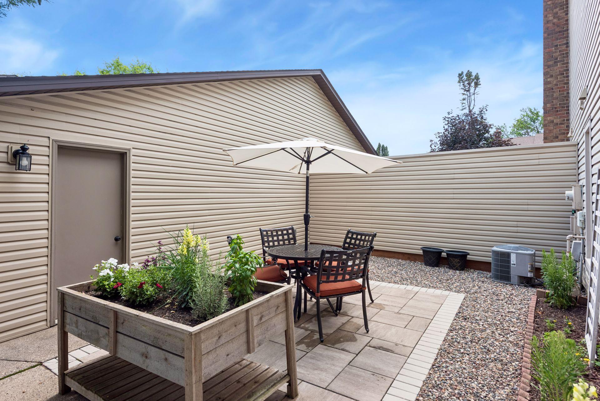 4681 Horten Point Eagan, MN 55122 - Photo 2 of 23