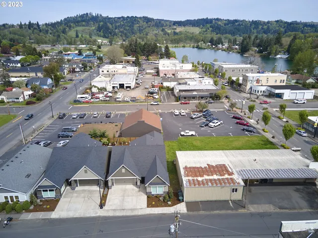 $635,000 | 526 3rd Street, Woodland, WA 98674