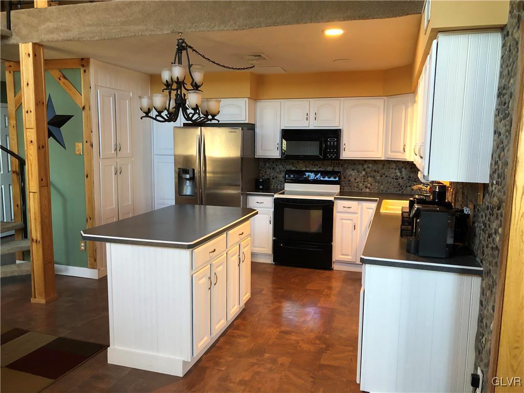 2535 Brunner Road Emmaus, PA 18049 - Photo 6 of 33