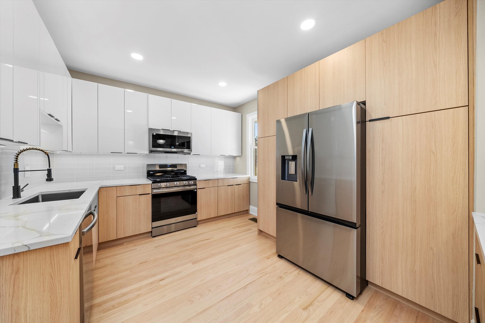 3006 North Sayre Avenue Chicago, IL 60634 - Photo 11 of 51