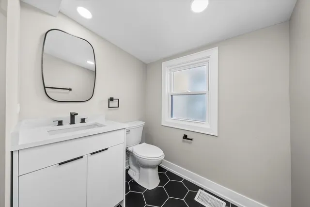 $649,000 | 3006 North Sayre Avenue, Chicago, IL 60634