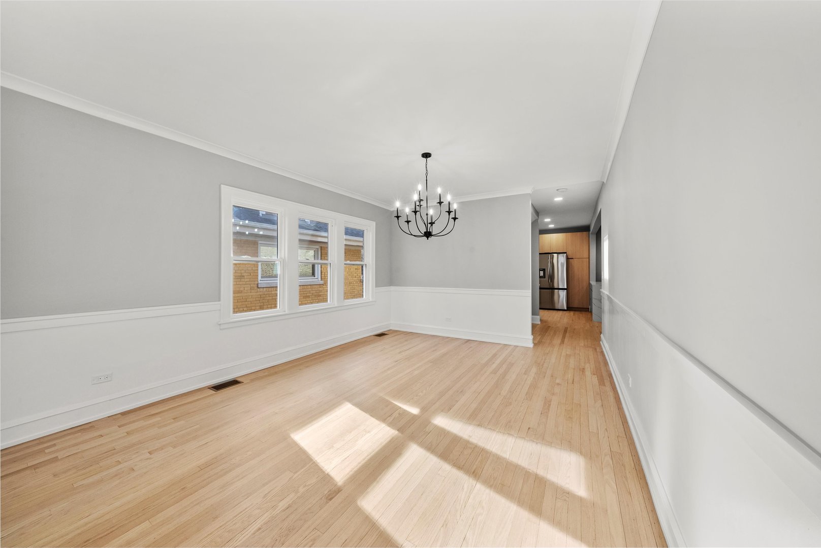 3006 North Sayre Avenue Chicago, IL 60634 - Photo 10 of 51