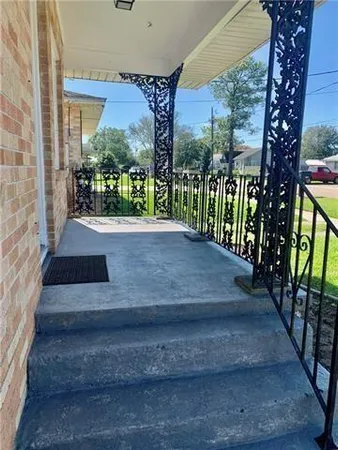 $1,500 | 2337 Plaza Drive, Chalmette, LA 70043