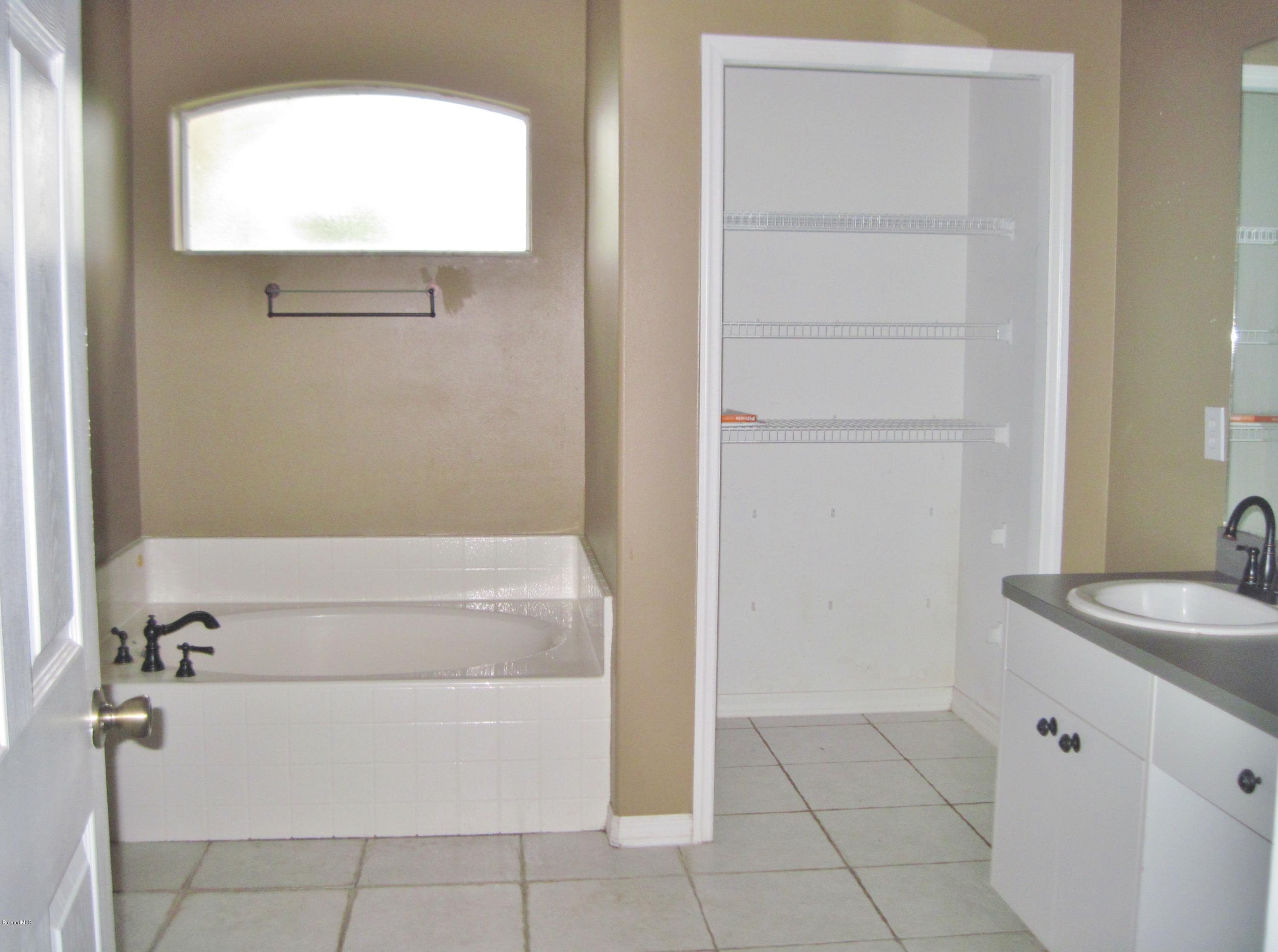 1104 Rabbit Street Southeast Palm Bay, FL 32909 - Photo 16 of 31 Master EnSuite