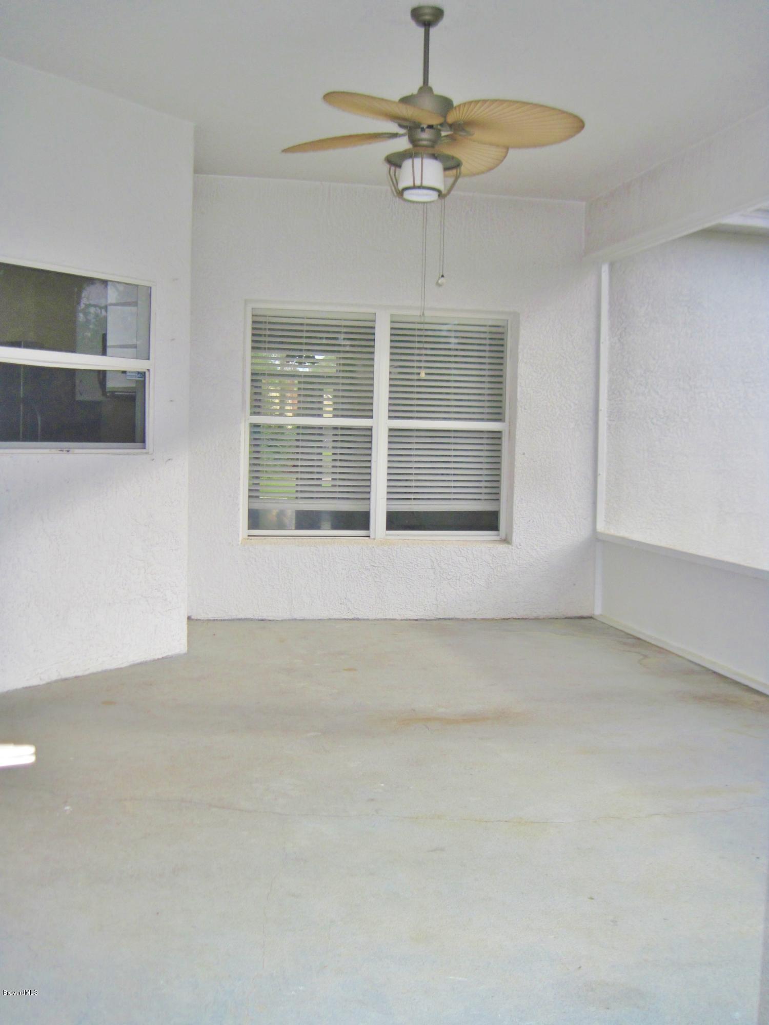 1104 Rabbit Street Southeast Palm Bay, FL 32909 - Photo 26 of 31 Screened