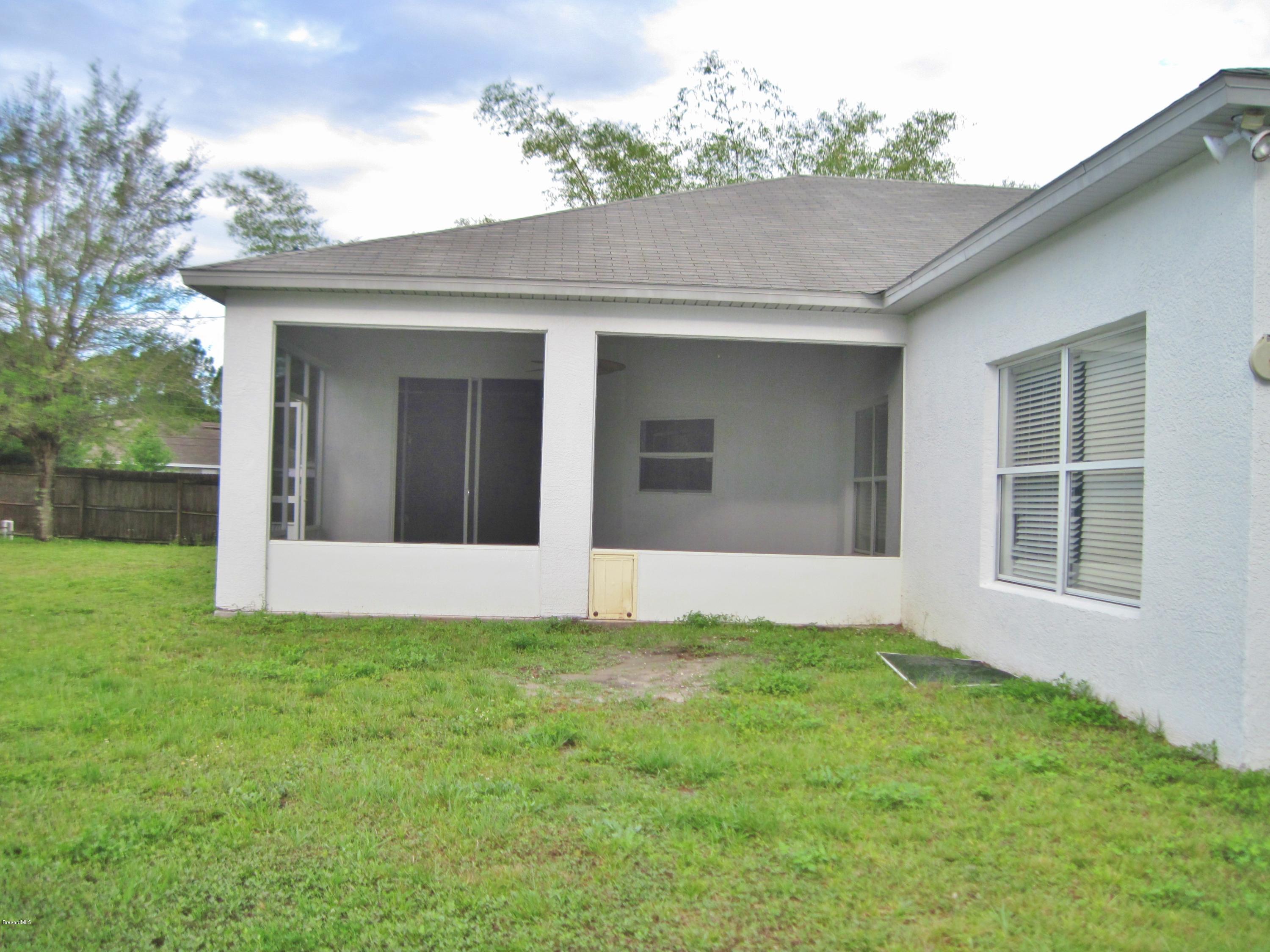 1104 Rabbit Street Southeast Palm Bay, FL 32909 - Photo 29 of 31 Back Yard