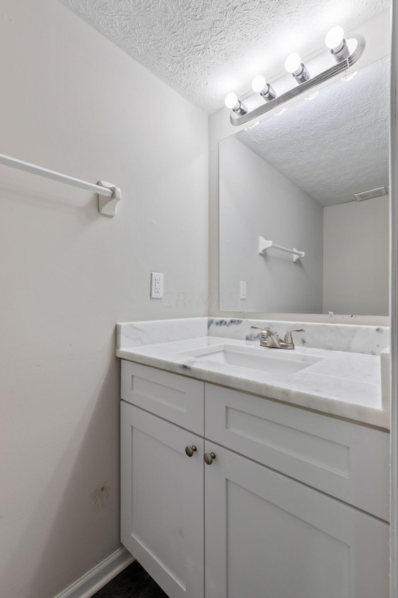 1408 Tera Alta Road Columbus, OH 43207 - Photo 15 of 25 2023-4-4 1408 Tera Alta Rd 19