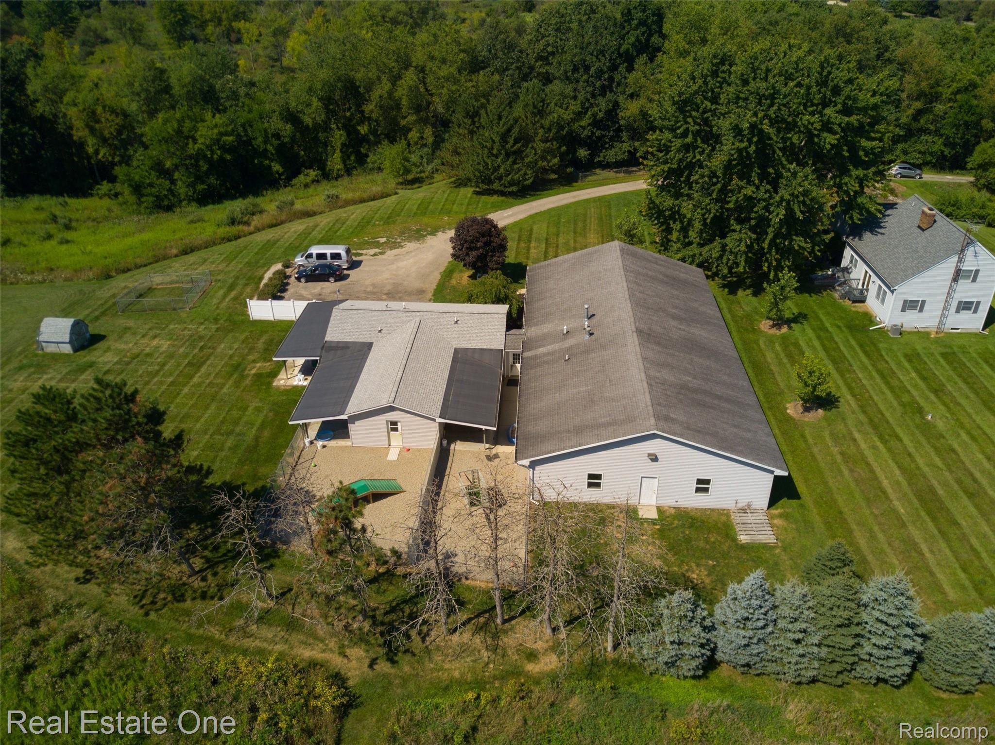 5243 Walsh Road Whitmore Lake, MI 48189 - Photo 90 of 98 IMG-0088.jpg