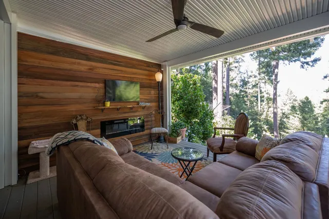 $980,000 | 4205 Falcon Lane, Camino, CA 95709