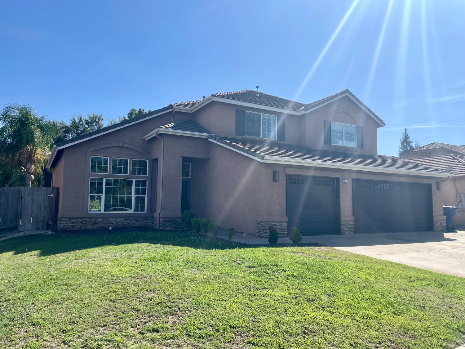 1856 Decatur Avenue Clovis, CA 93611 - Photo 3 of 49 Gallery Image 3